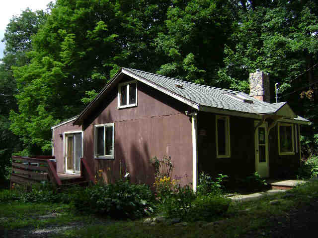 Building photograph for 73 RIDGE RD